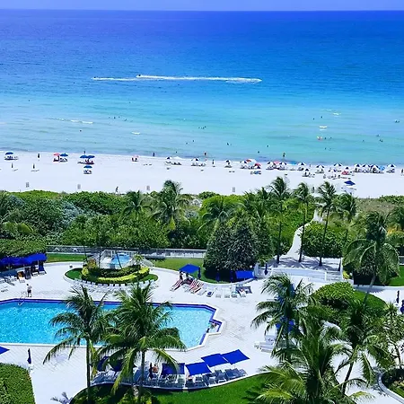 Seacoast Tower Apartamento
